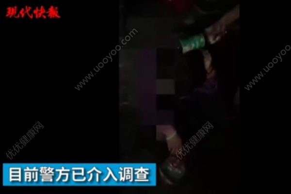 学生遭多人脚踹强行灌白酒，被要求“跪着喝”(4)