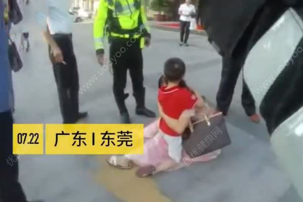 女子为教育儿子请人扮人贩子吓唬，结果儿子真丢了(1)