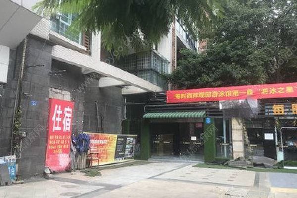 成都一小区暗藏84家小旅馆，业主联合物业抵制了7年(1)