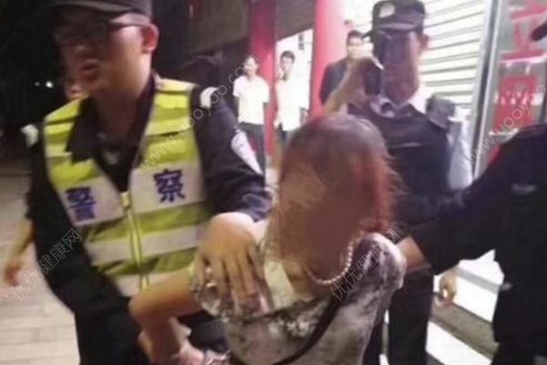 云南5岁女童失联9小时，找到时头发被剃光衣服被换(1)