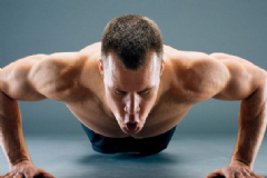 男人怎样练出胸肌？锻炼胸肌有哪些动作？[图]