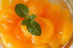 冰糖蒸橘子的功效有哪些？吃橘子有哪些需要注意的地方？[多图]
